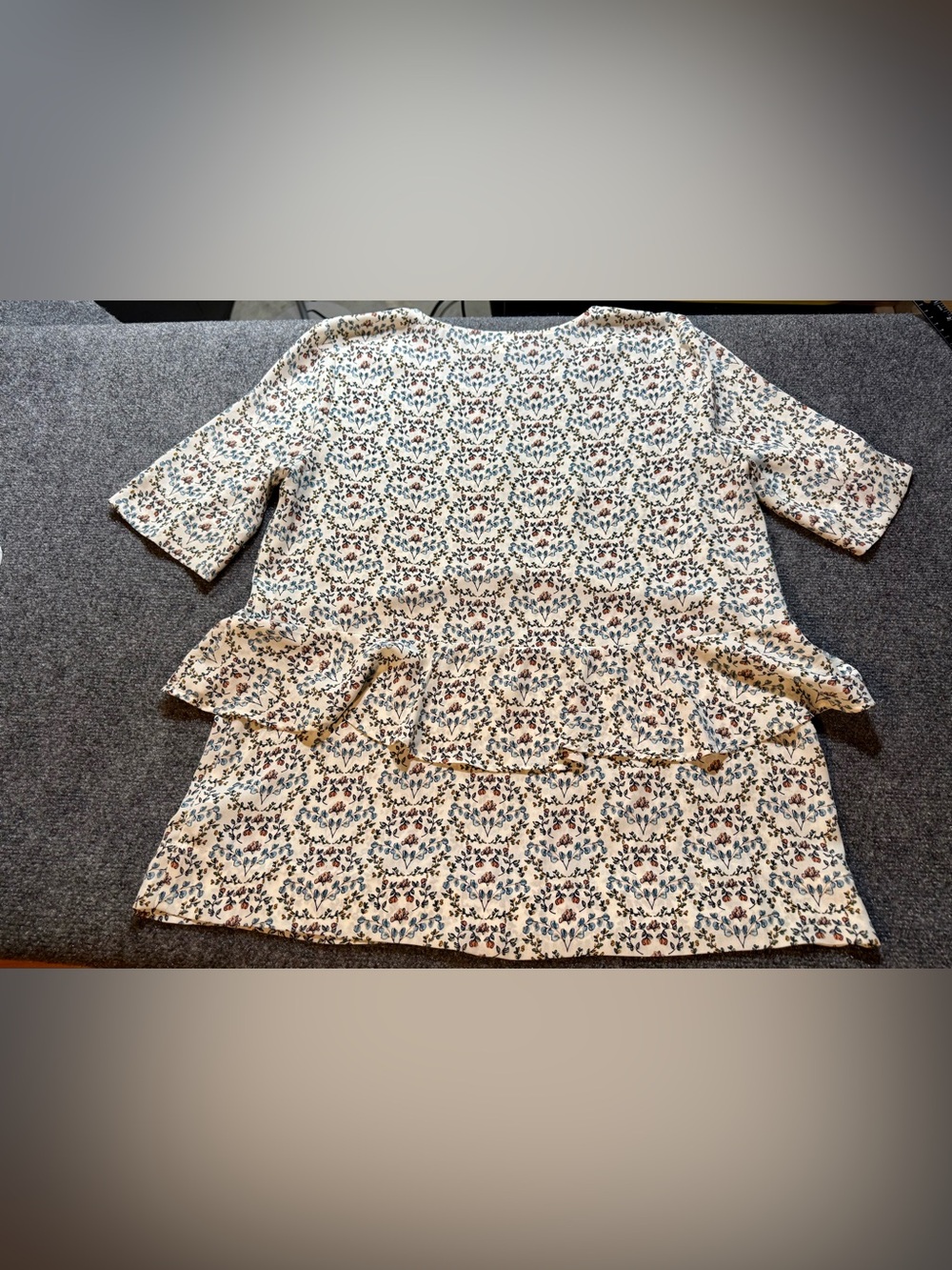 Downeast Floral Peplum Tiered Ruffle Short Sleeve Top M